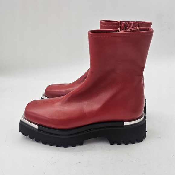 Jeffrey Campbell Devout Red Leather Chunky Lug Sole Platform Ankle Boots SIZE 6 - Picture 4 of 11
